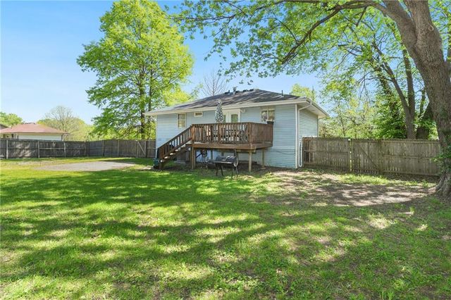 16006 Lawrence Avenue, Belton, MO 64012
