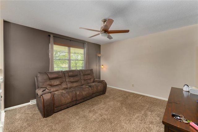 16006 Lawrence Avenue, Belton, MO 64012