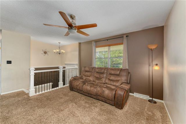 16006 Lawrence Avenue, Belton, MO 64012