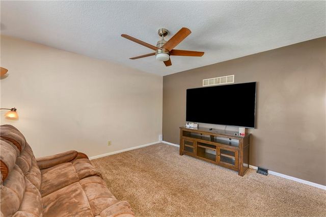 16006 Lawrence Avenue, Belton, MO 64012