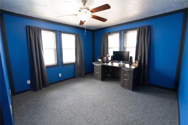 1319 Maui Drive, Tiki Island, TX 77554