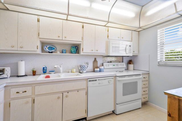 555 NW 4TH Avenue 2150, Boca Raton, FL 33432