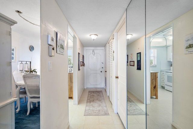 555 NW 4TH Avenue 2150, Boca Raton, FL 33432