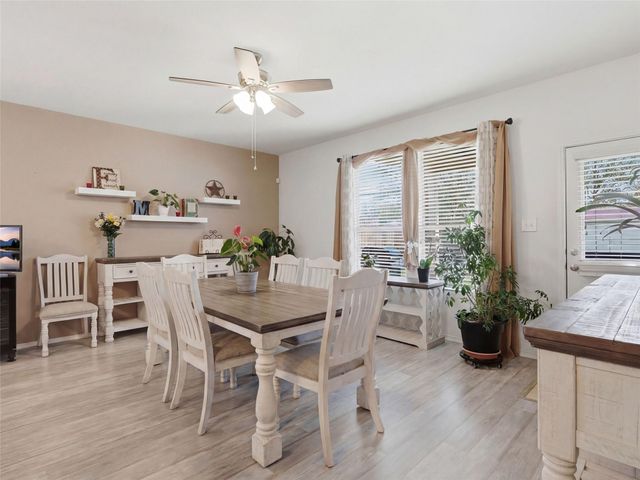 216 Hawks MDWS, Schertz, TX 78154