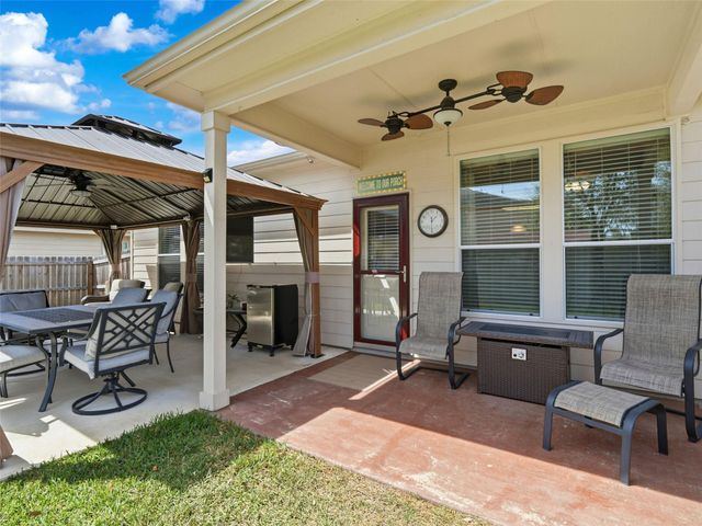 216 Hawks MDWS, Schertz, TX 78154