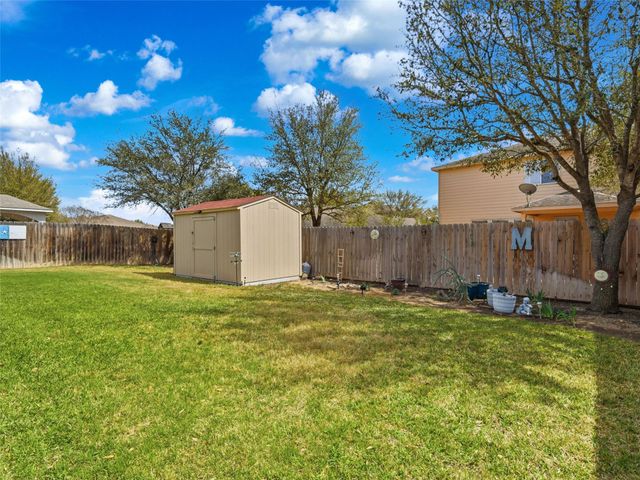 216 Hawks MDWS, Schertz, TX 78154