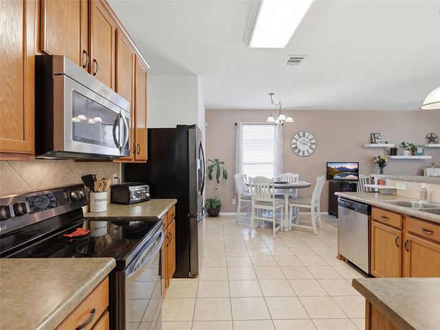 216 Hawks MDWS, Schertz, TX 78154