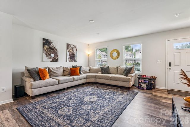 1076 SE Tangle Ridge Drive SE, Concord, NC 28025