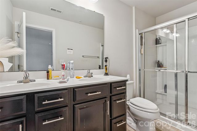 1076 SE Tangle Ridge Drive SE, Concord, NC 28025