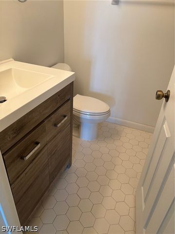 2182 Anchorage LN A, Naples, FL 34104