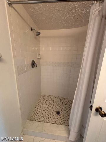 2182 Anchorage LN A, Naples, FL 34104