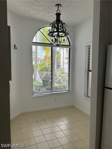 2182 Anchorage LN A, Naples, FL 34104