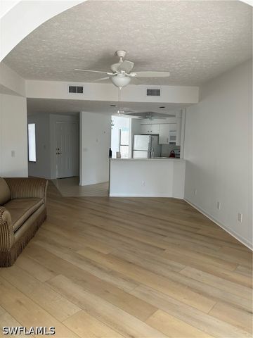 2182 Anchorage LN A, Naples, FL 34104