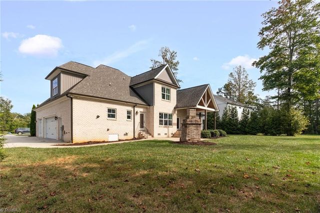 7703 Northern Estates Point, Greensboro, NC 27455