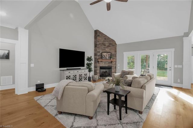 7703 Northern Estates Point, Greensboro, NC 27455