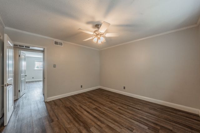 7706 Meadow Road 225, Dallas, TX 75230