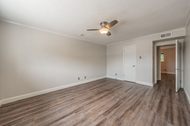 7706 Meadow Road 225, Dallas, TX 75230