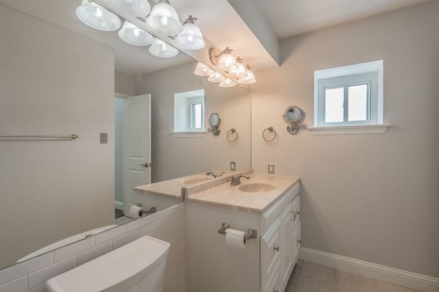 7706 Meadow Road 225, Dallas, TX 75230