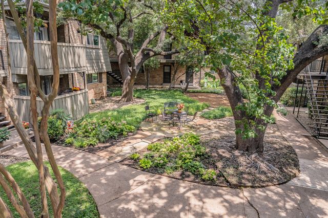 7706 Meadow Road 225, Dallas, TX 75230