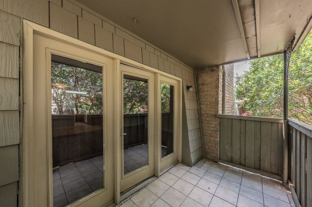 7706 Meadow Road 225, Dallas, TX 75230
