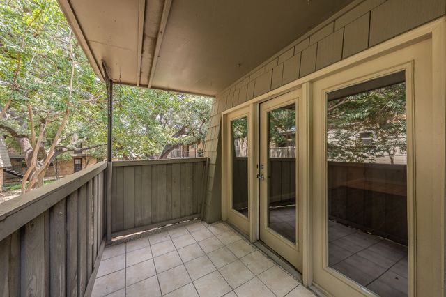 7706 Meadow Road 225, Dallas, TX 75230