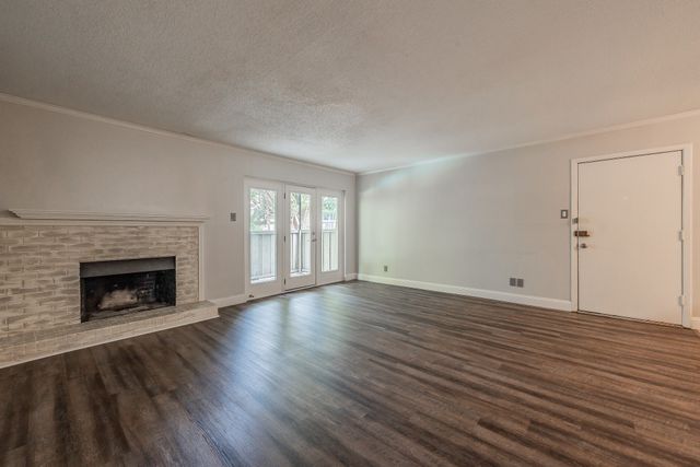7706 Meadow Road 225, Dallas, TX 75230