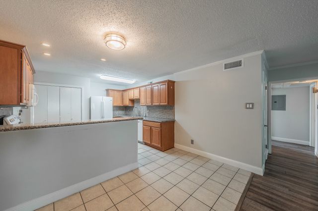 7706 Meadow Road 225, Dallas, TX 75230