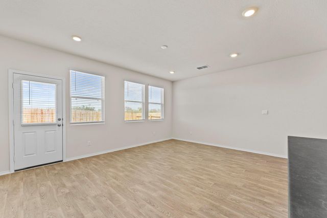 132 Kendall LN, Maxwell, TX 78656