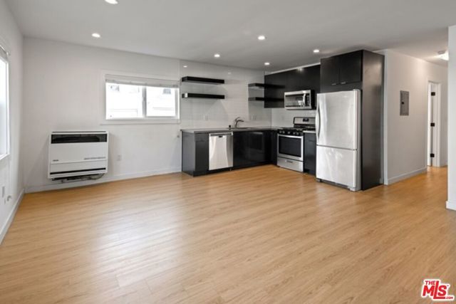 3148 James M Wood Boulevard, Los Angeles, CA 90006