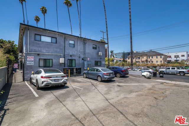 3148 James M Wood Boulevard, Los Angeles, CA 90006