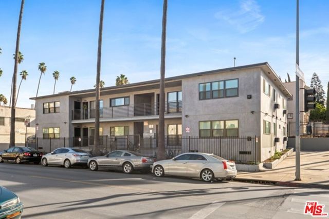 3148 James M Wood Boulevard, Los Angeles, CA 90006