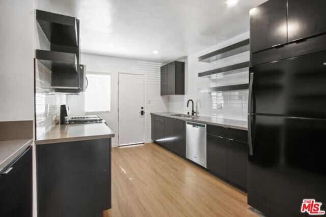 3148 James M Wood Boulevard, Los Angeles, CA 90006
