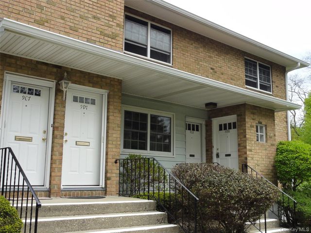 1840 Crompond Road 9D8, Peekskill, NY 10566