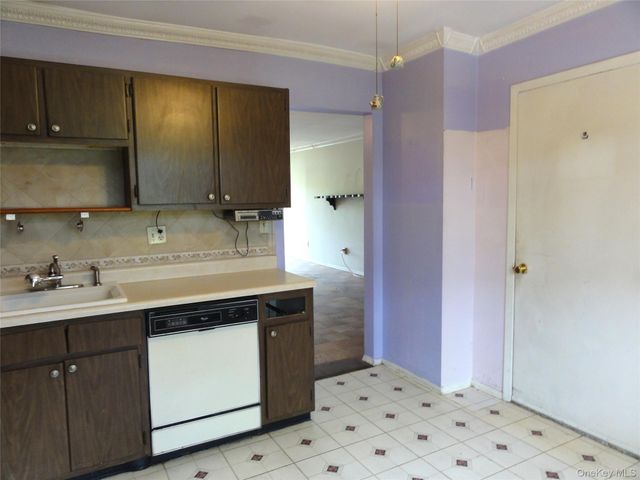1840 Crompond Road 9D8, Peekskill, NY 10566