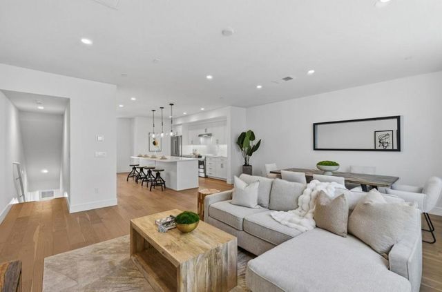 184 Oak Circle, Walnut Creek, CA 94597