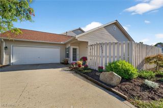 16259 Emerald Point, Middleburg Heights, OH 44130