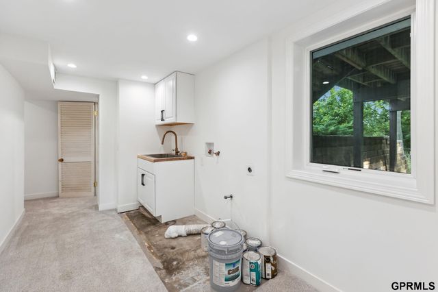 9334 Spring Street, Omaha, NE 68124