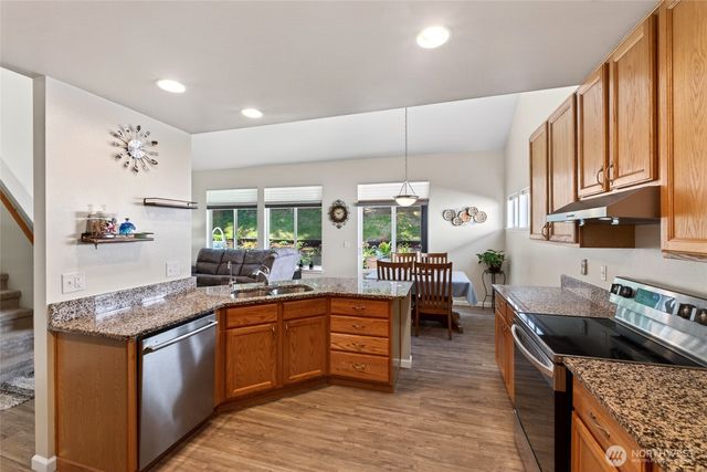2202 Forest Ridge Drive SE, Auburn, WA 98002
