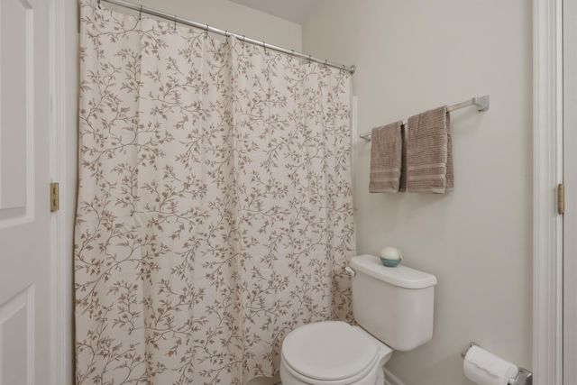 2105 WHITE FOX WAY, Glen Mills, PA 19342
