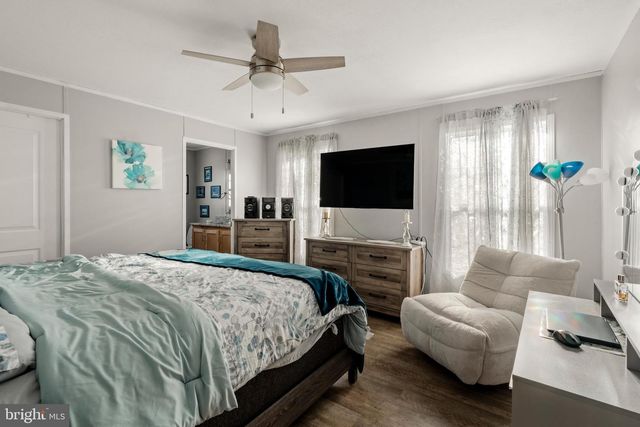 26 RUTH DR, Gordonville, PA 17529