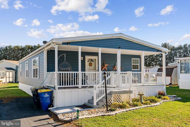 26 RUTH DR, Gordonville, PA 17529