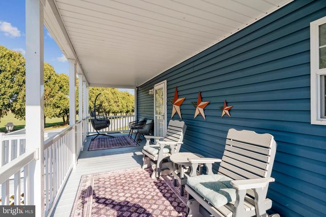 26 RUTH DR, Gordonville, PA 17529