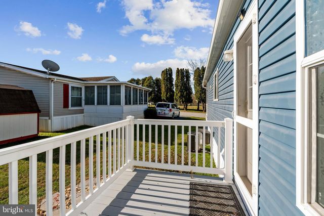 26 RUTH DR, Gordonville, PA 17529