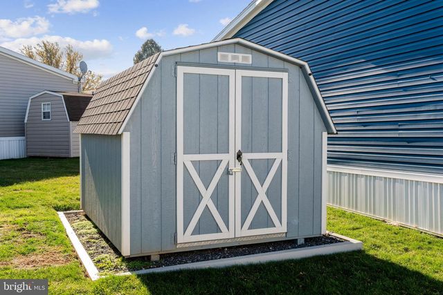 26 RUTH DR, Gordonville, PA 17529