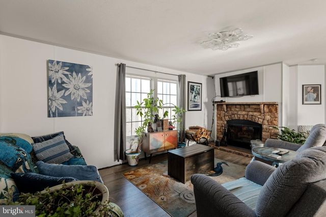 26 RUTH DR, Gordonville, PA 17529