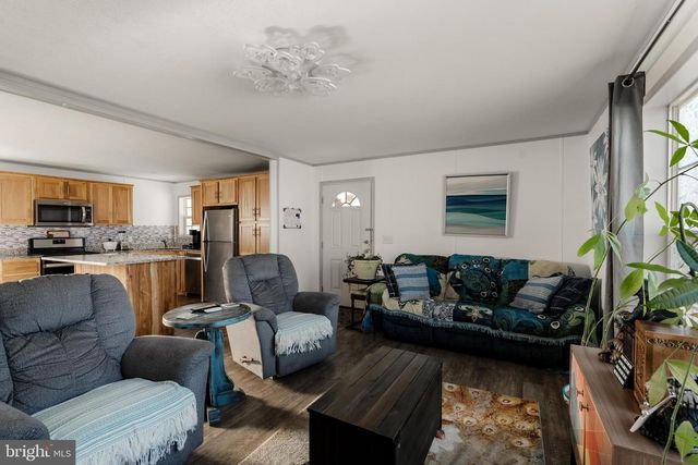 26 RUTH DR, Gordonville, PA 17529