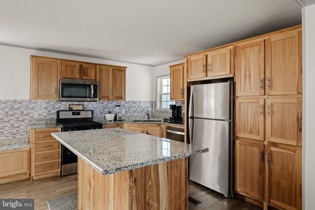 26 RUTH DR, Gordonville, PA 17529