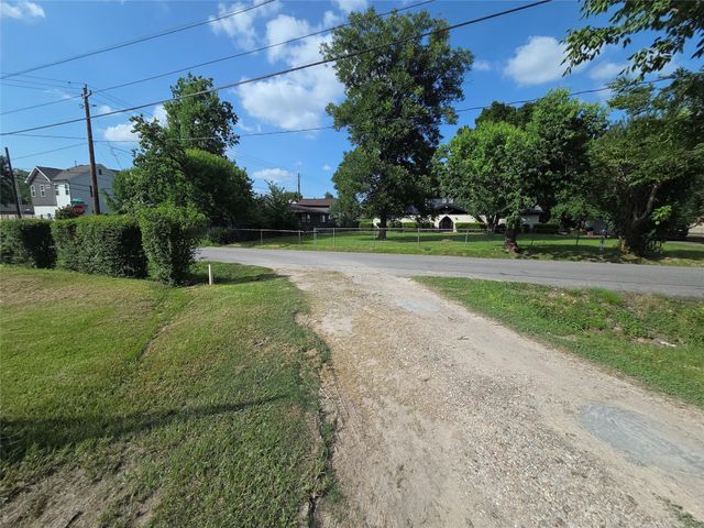 701 Mansfield Street, Houston, TX 77091
