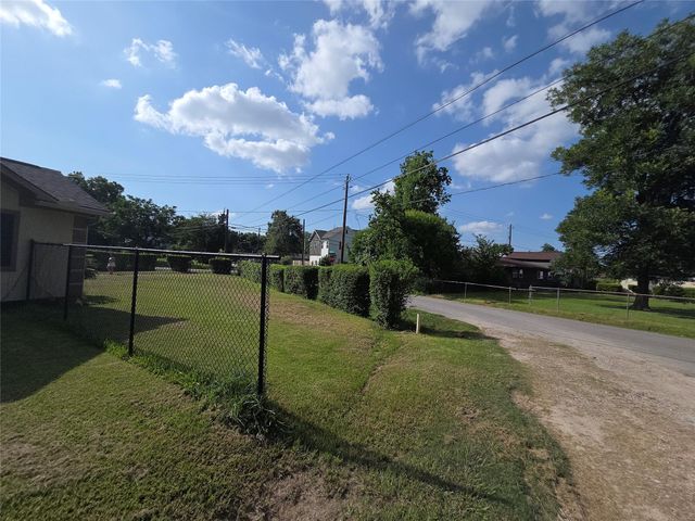 701 Mansfield Street, Houston, TX 77091