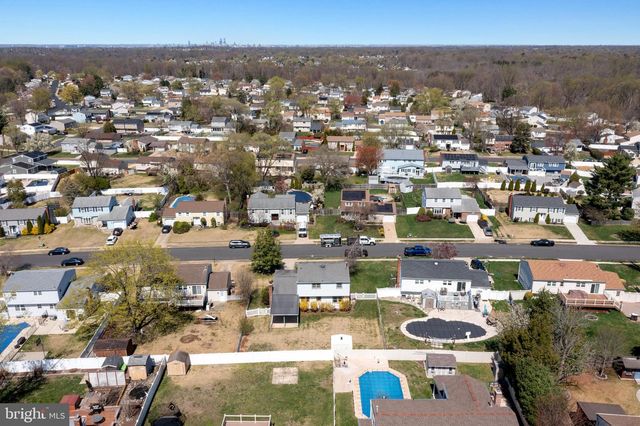 17 BRANDYWINE RD, Clementon, NJ 08021